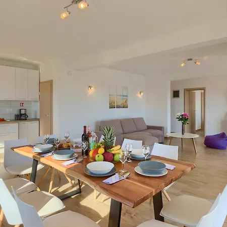 Holiday home Wonderview Pula