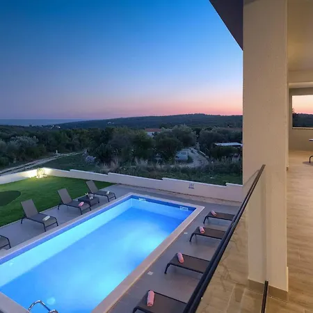 Holiday home Wonderview Pula