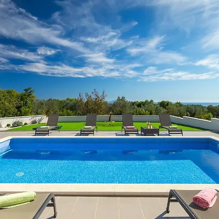 Holiday home Wonderview Pula